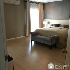 3-BR Condo at Renova Residence Chidlom Condominium near BTS Phloen Chit