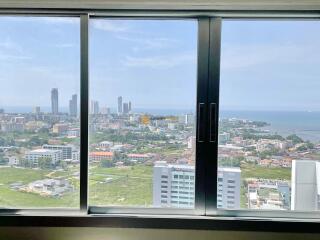 คอนโดนี้มี 1 ห้องนอน  อยู่ในโครงการ คอนโดมิเนียมชื่อ Lumpini Condo Town North Pattaya - Sukhumvit 