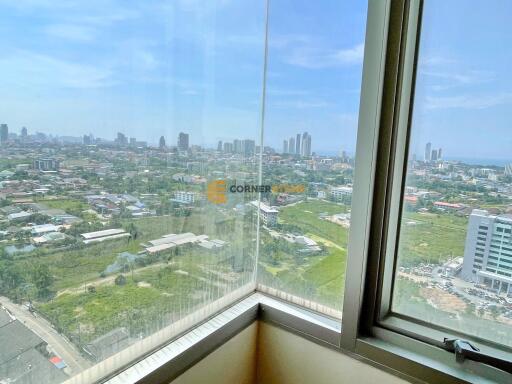 คอนโดนี้มี 1 ห้องนอน  อยู่ในโครงการ คอนโดมิเนียมชื่อ Lumpini Condo Town North Pattaya - Sukhumvit 