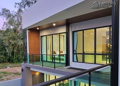 Modern Luxury 3 Bedroom Pool Villa In Huay Yai Pattaya For Rent