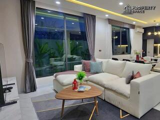 Modern Luxury 3 Bedroom Pool Villa In Huay Yai Pattaya For Rent