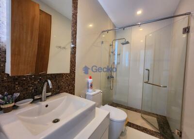 2 Bedrooms Condo in Sanctuary Wongamat C011654