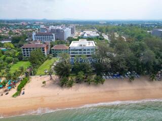 1 Bedroom Condo in Pine Shores Na Jomtien C011652