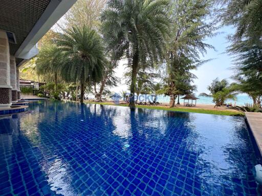 1 Bedroom Condo in Pine Shores Na Jomtien C011652