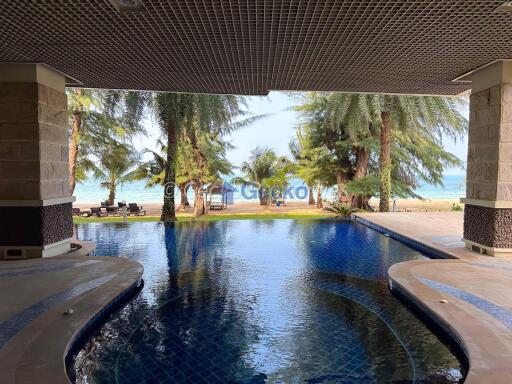 1 Bedroom Condo in Pine Shores Na Jomtien C011652