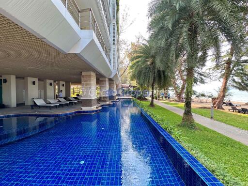 1 Bedroom Condo in Pine Shores Na Jomtien C011652