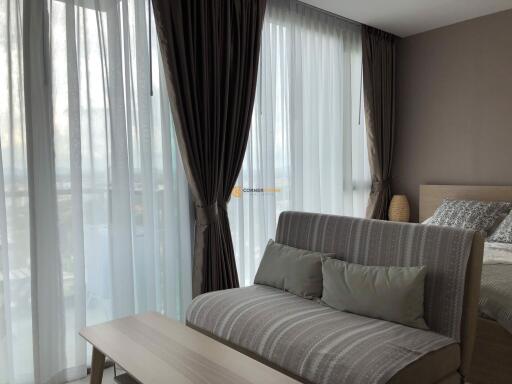 Studio Condo in The Riviera Wong Amat Beach Wongamat