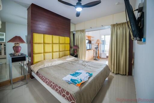 1 ห้องนอน คอนโด สำหรับขาย ใน วงศ์อมาตย์ - Wongamat Privacy