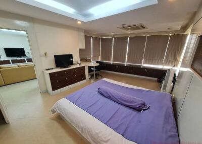 2 Bed Condo For Sale In Jomtien - Jomtien Plaza Condotel