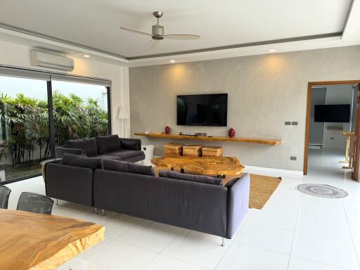 3 bedrooms villa for sale in Maenam area