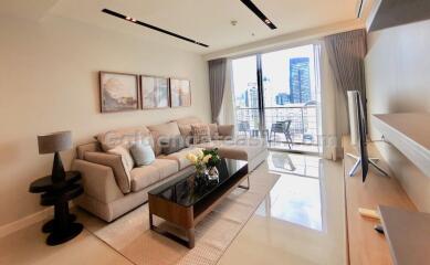 3 Bedrooms Modern Condo with Balcony on high floor - Sukhumvit 21 (Asok)