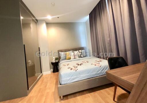 3 Bedrooms Modern Condo with Balcony on high floor - Sukhumvit 21 (Asok)