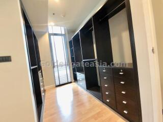 3 Bedrooms Modern Condo with Balcony on high floor - Sukhumvit 21 (Asok)