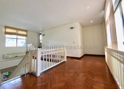 5 Bedrooms House with garden and private swimming pool - Thong Lo BTS