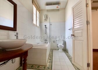 5 Bedrooms House with garden and private swimming pool - Thong Lo BTS