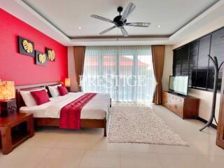 Whispering Palms Villas – 4 bed 5 bath in East Pattaya PP10506