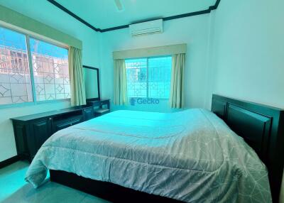 2 Bedrooms House in Eakmongkol 4 East Pattaya H010766