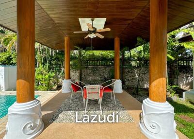 Tropical Balinese Style Villa 100m from the Beach