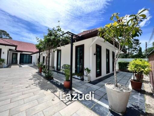 4 Beds 4 Baths 328 SQ.M. Pool Villa in Huay Yai