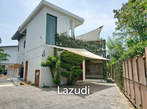 2 Bedroom Private Pool Villa in Naiharn / Yanui