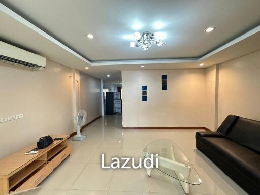 2 Beds 3 Baths 208 SQ.M. Townhouse in Chaiyaporn Vidhi