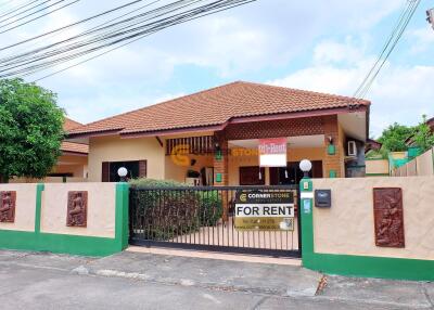 บ้านหลังนี้มี 3 Bedrooms ห้องนอน  อยู่ในโครงการชื่อ Pattaya Paradise 2  ตั้งอยู่ที่