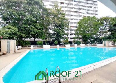 Condominium Ready To Move In Large Studio 39 Sq.m., Foreign quota for sale in South Pattaya, Near Walking Street and Central Pattaya Beach