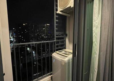 1-BR Condo at Ideo Phaholyothin Chatuchak near BTS Saphan Khwai (ID 469460)