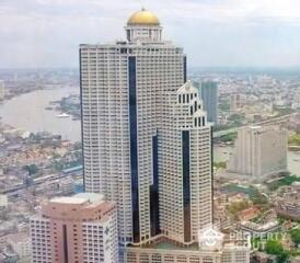 1-BR Condo at Nusa State Tower Condominium near BTS Saphan Taksin