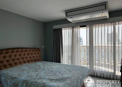 1-BR Condo at Nusa State Tower Condominium near BTS Saphan Taksin