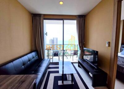 1 Bedroom Condo in The Riviera Wong Amat Beach Wongamat C011900