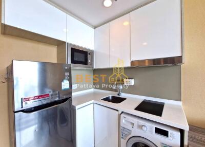 1 Bedroom Condo in The Riviera Wong Amat Beach Wongamat C011900