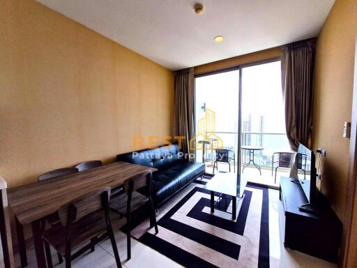 1 Bedroom Condo in The Riviera Wong Amat Beach Wongamat C011900