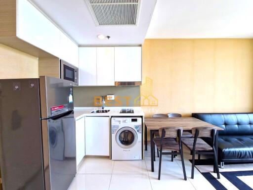 1 Bedroom Condo in The Riviera Wong Amat Beach Wongamat C011900