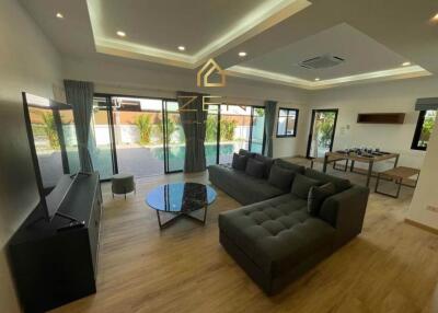 Private Pool Villa with 3 Bedrooms for Rent in Kathu