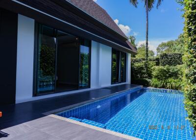 Luxury modern home with private swimming pool