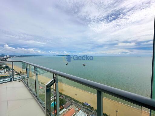 3 Bedrooms Condo in Aeras Jomtien C011658