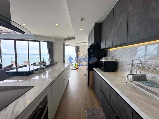 3 Bedrooms Condo in Aeras Jomtien C011658