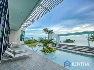 Hot deal Condominium beach front Jomtien 1 bedroom 35 sq.m. Sea view Good price for foreign name