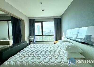 Hot deal Condominium beach front Jomtien 1 bedroom 35 sq.m. Sea view Good price for foreign name