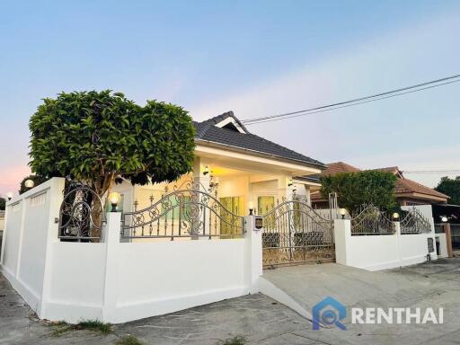 Corner unit house with big garden for sale 4.5 million baht