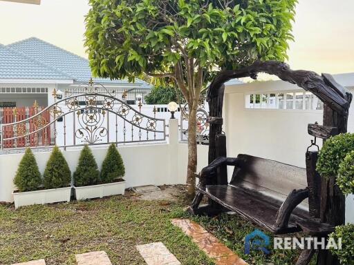 Corner unit house with big garden for sale 4.5 million baht