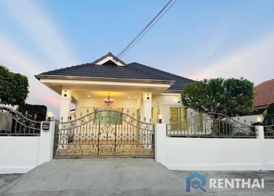 Corner unit house with big garden for sale 4.5 million baht