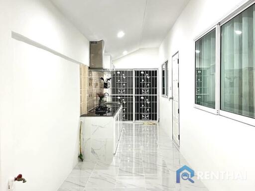 Corner unit house with big garden for sale 4.5 million baht