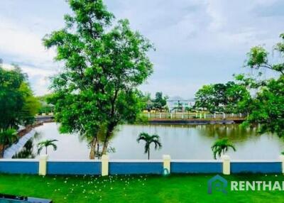 Beautiful pool villa for sale near new Mabprachan lake