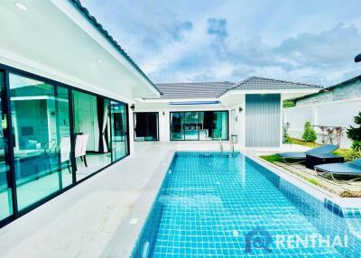 Exclusive Pool Villa  Modern Tropical Style