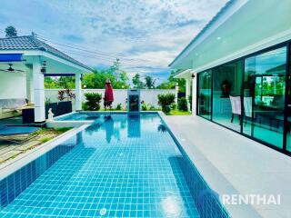 Exclusive Pool Villa  Modern Tropical Style