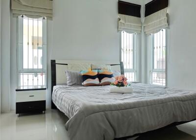 2 Bedrooms bedroom House in Chockchai Village 10 East Pattaya