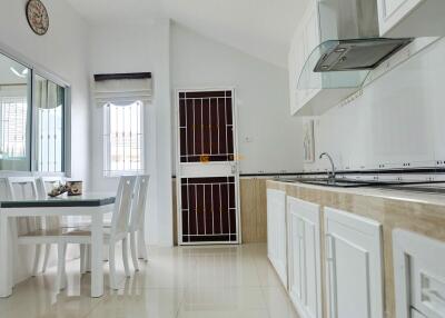 2 bedroom House in Chockchai Village 10 East Pattaya