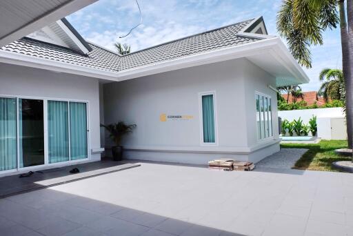 4 Bedroom Pool Villa in European Thai House East Pattaya